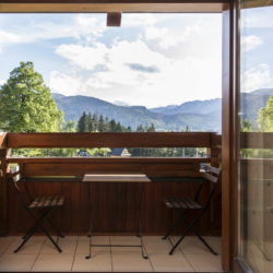 Apartament Słoneczny 12 - wejście na balkon i widok na Tatry