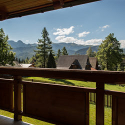 Apartament Słoneczny B5 – widok z balkonu na Tatry