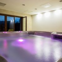 Strefa Spa - jacuzzi z oświetleniem